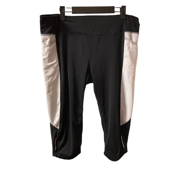 ATHLETA BE FREE KNICKER CROP LEGGINGS - Picture 2 of 7